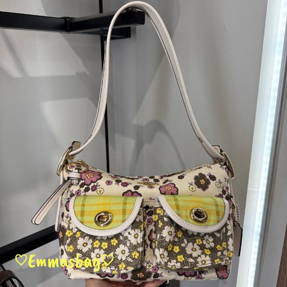 Coach Cargo Shoulder Bag With Floral Print CDW55 Chalk/Daisy - Picture 2 of 15
